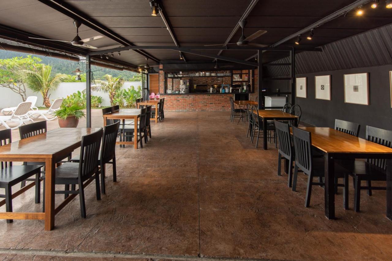 Riverra Inn Langkawi Куах Экстерьер фото